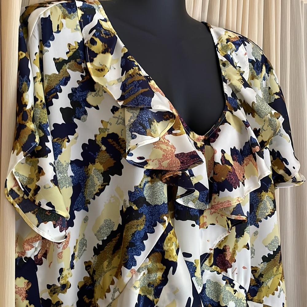 Large Daisy Fuentes Ruffled Blouse